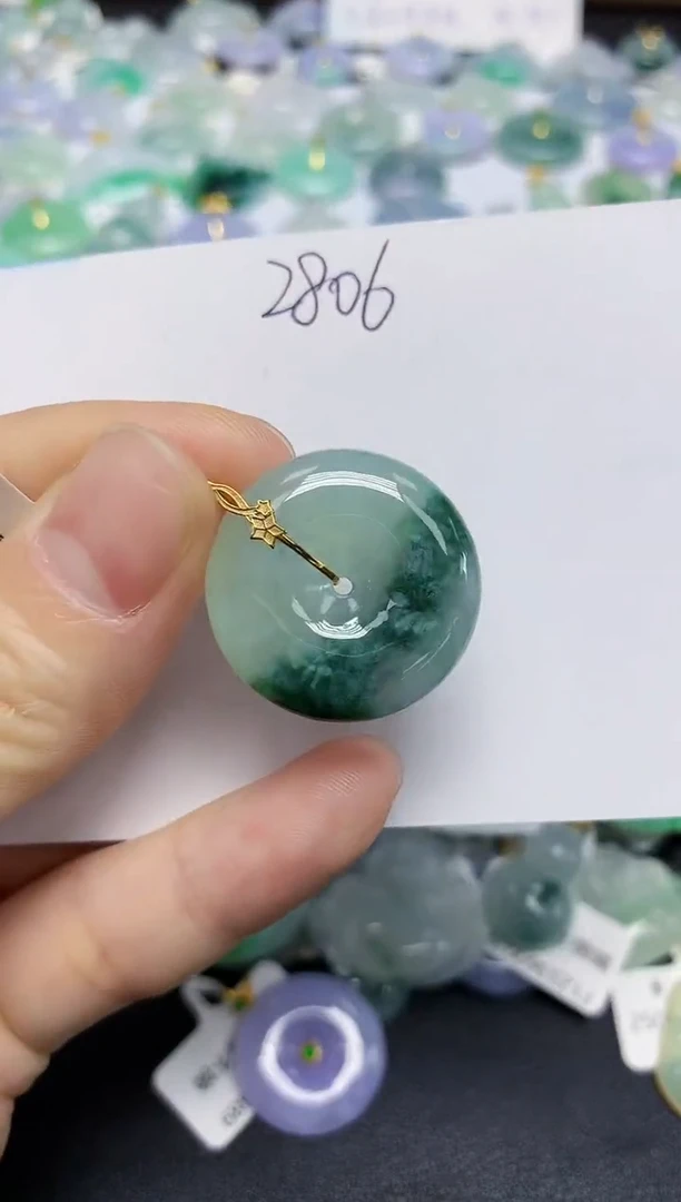 颈饰18K金镶嵌翡翠天然缅甸翡翠A货翡翠百元以上9元证书费自理