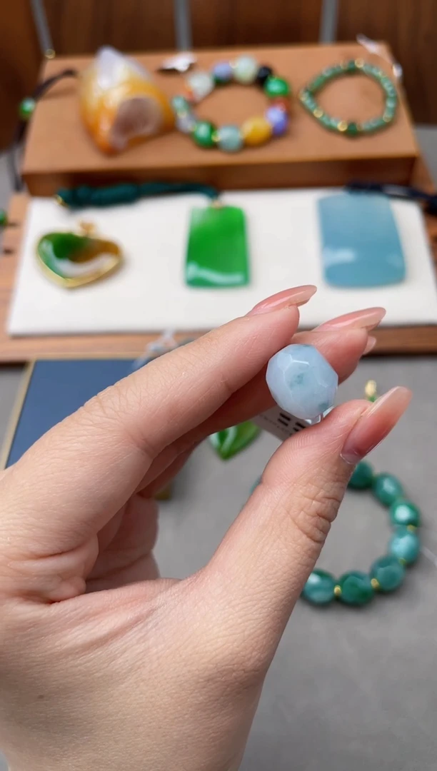 翡翠散珠飘花单珠