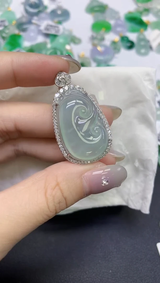 颈饰未镶嵌翡翠天然缅甸翡翠A货百元以上9元证书费自理