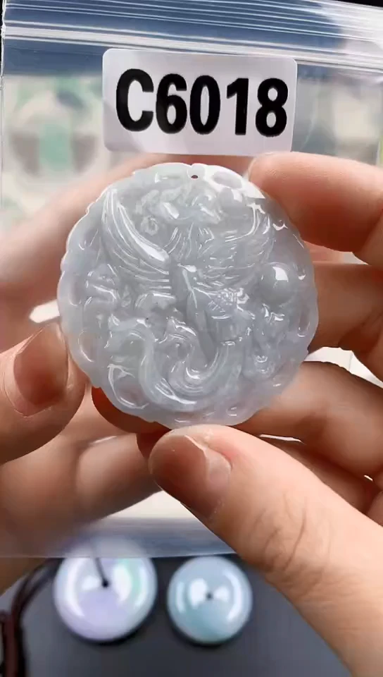 颈饰未镶嵌翡翠天然翡翠吊坠挂件