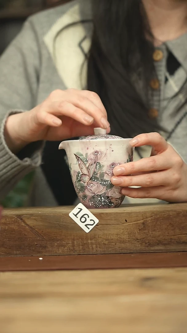 设计师手作款 ！十七手绘/宝瓶