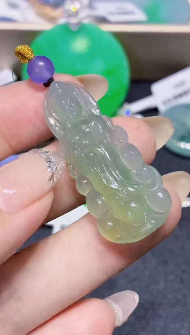 颈饰未镶嵌翡翠天然A货翡翠