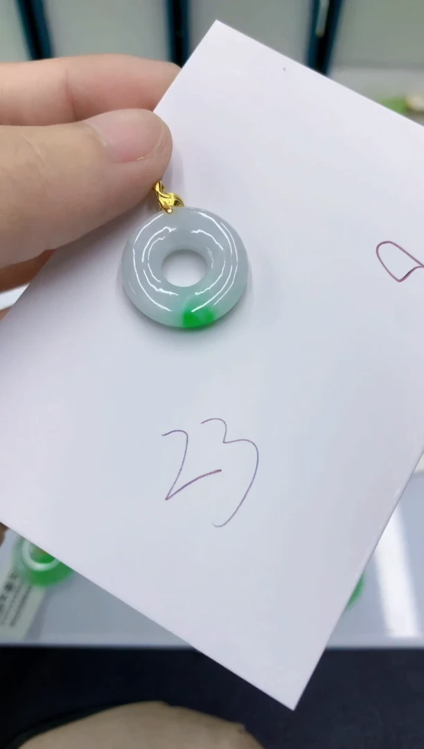 颈饰未镶嵌翡翠翡翠