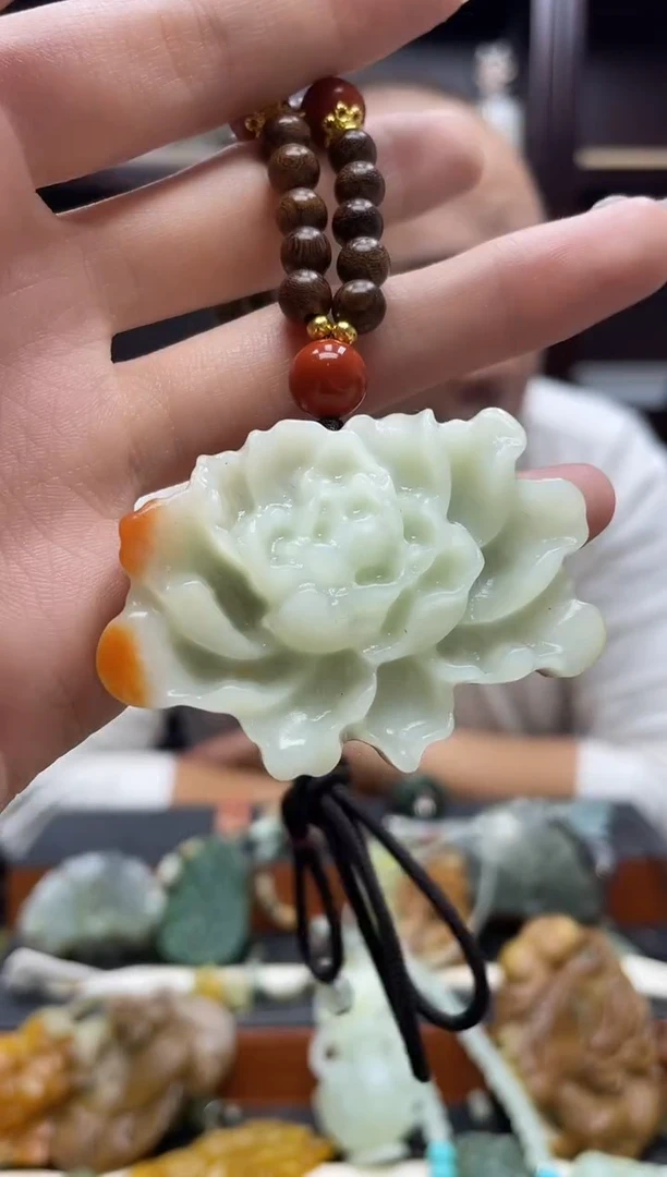 未镶嵌岫玉吊坠·