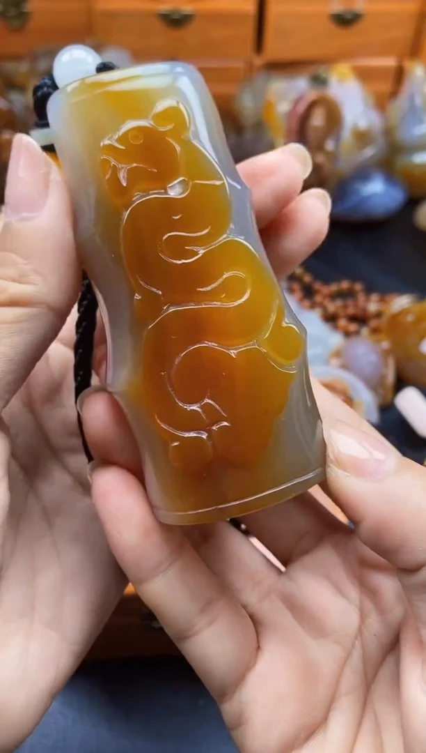 未镶嵌1玛瑙/玉髓小*龙ll