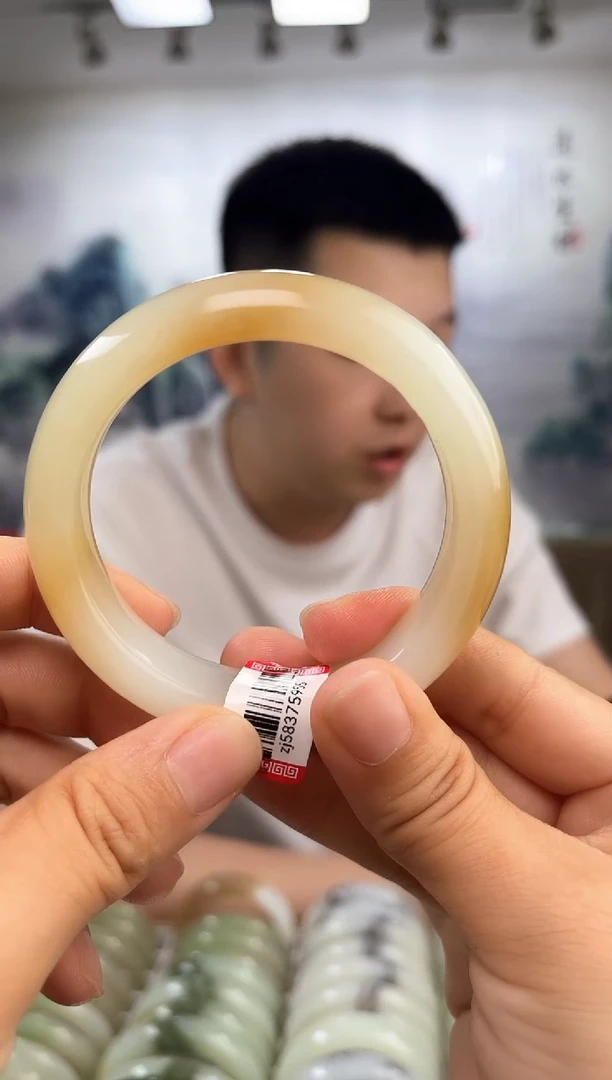 和田玉手镯未镶嵌55+圈口5955