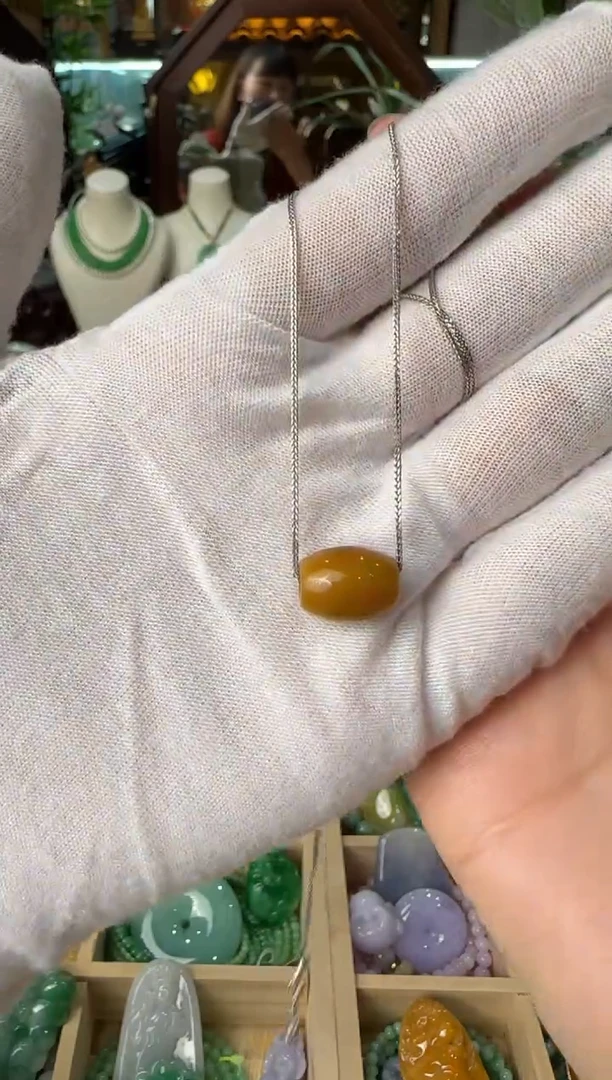 颈饰未镶嵌翡翠吊坠