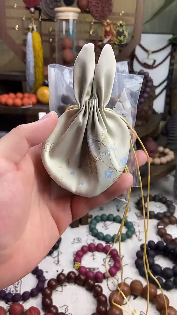 泥塑瑕疵珠合香福利