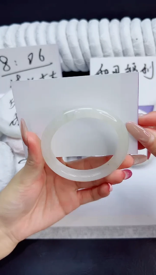 未镶嵌手镯石英质玉17/55