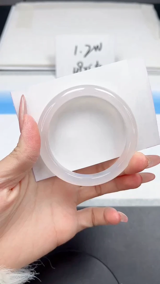 【闪购商品】石英质玉手镯未镶嵌116-54.8