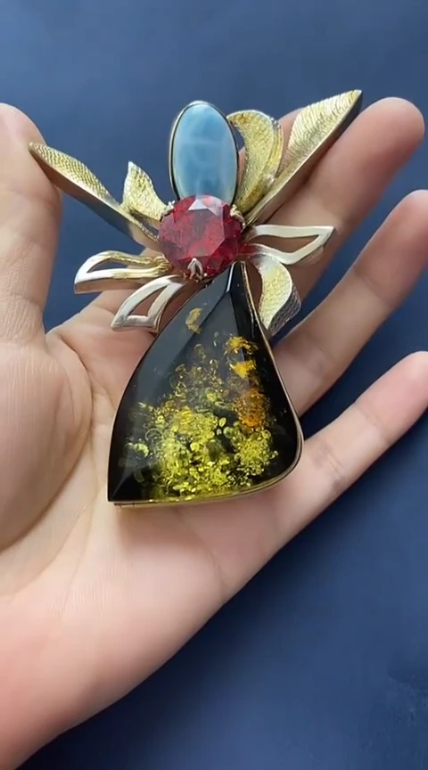 裸石琥珀未镶嵌吊坠