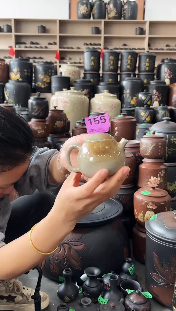 罐瑕疵无礼盒 柴烧龙蛋茶壶  155