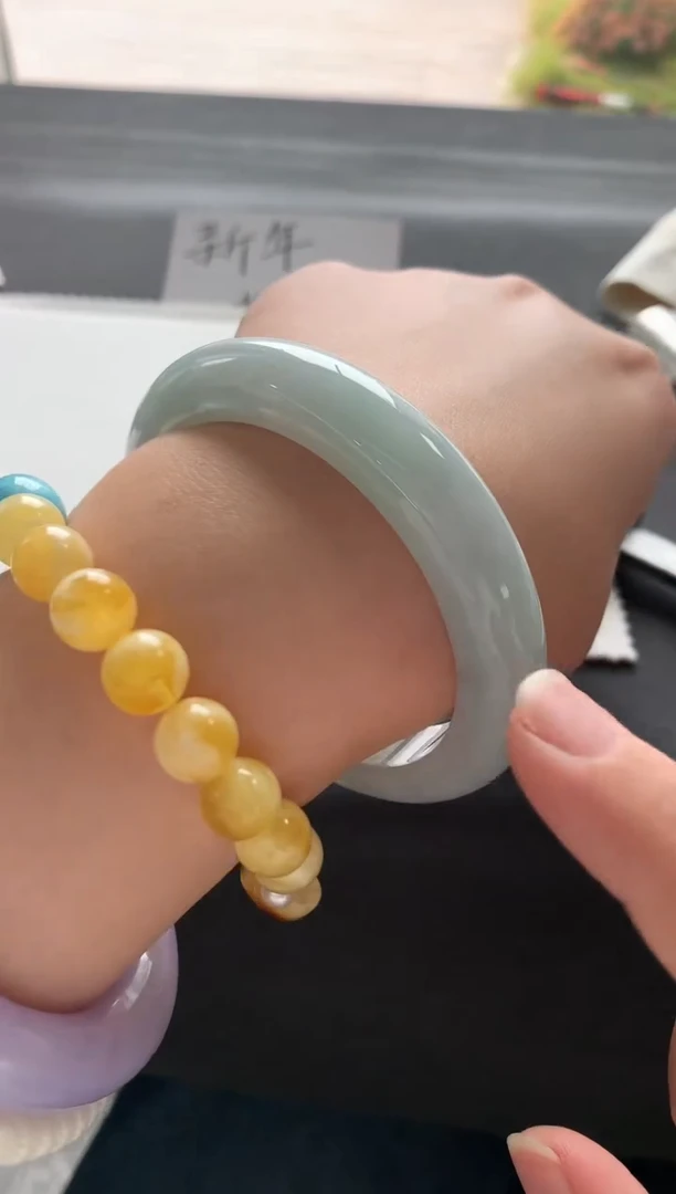 【闪购商品】翡翠手镯未镶嵌59正圈买断A2795