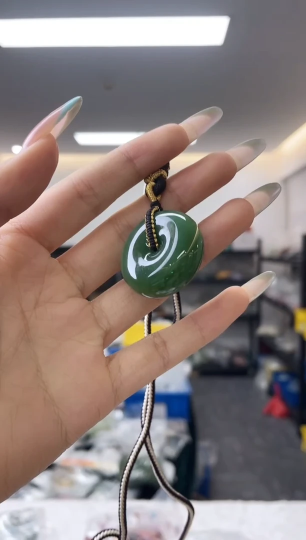 颈饰未镶嵌和田玉（多样性发一件）