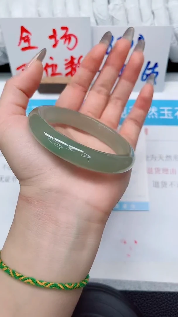 未镶嵌手镯石英质玉50-60