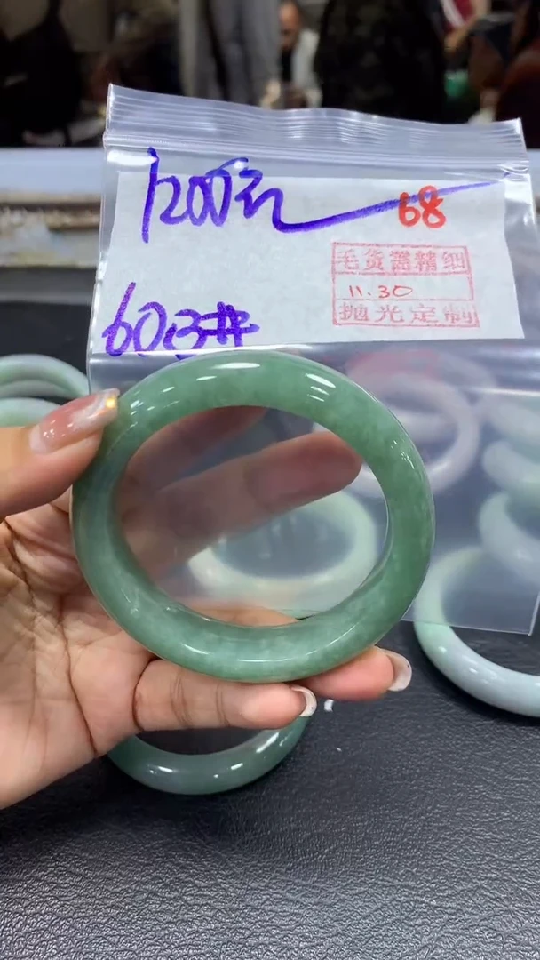 未镶嵌定制翡翠毛货需精细抛光+拍一发一+68