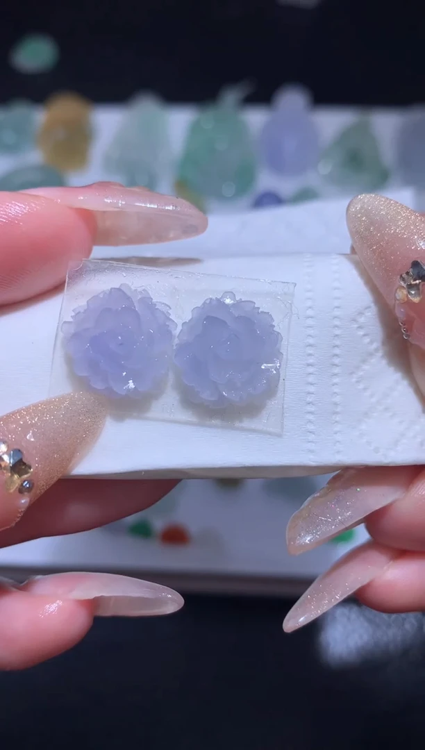 未镶嵌定制翡翠一对花花