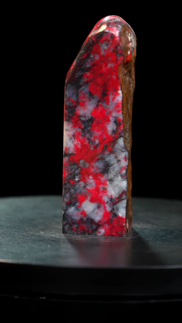 鸡血石梅花鸡血石旬阳