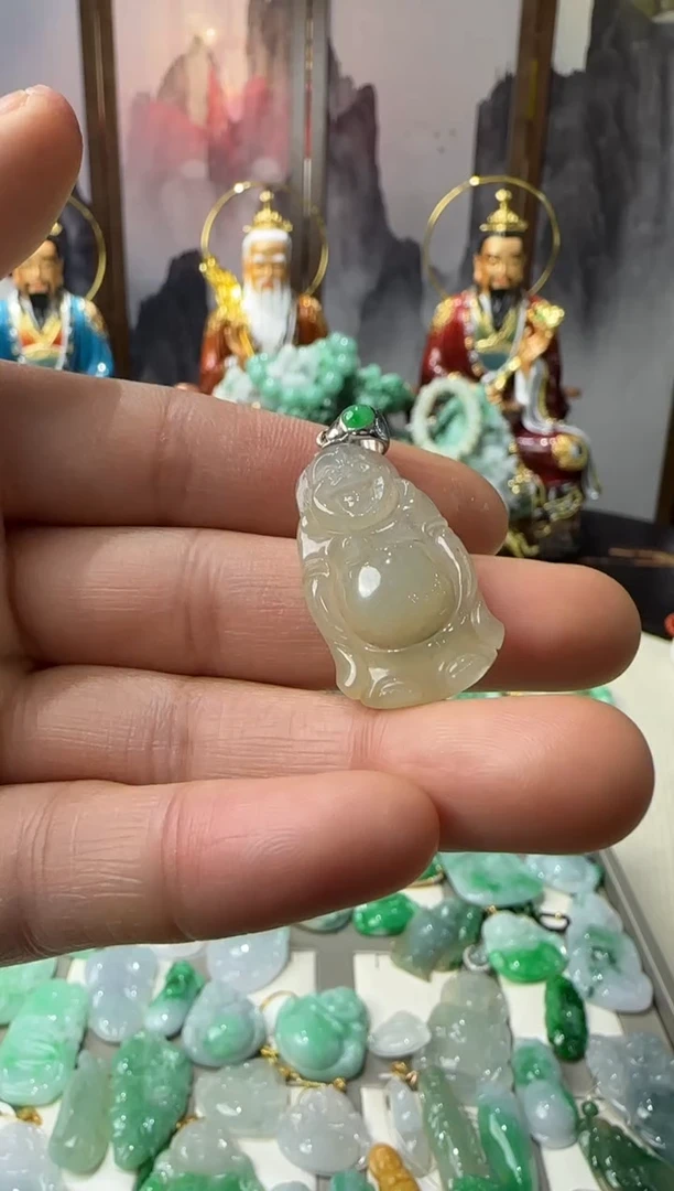 未镶嵌挂件翡翠吊坠