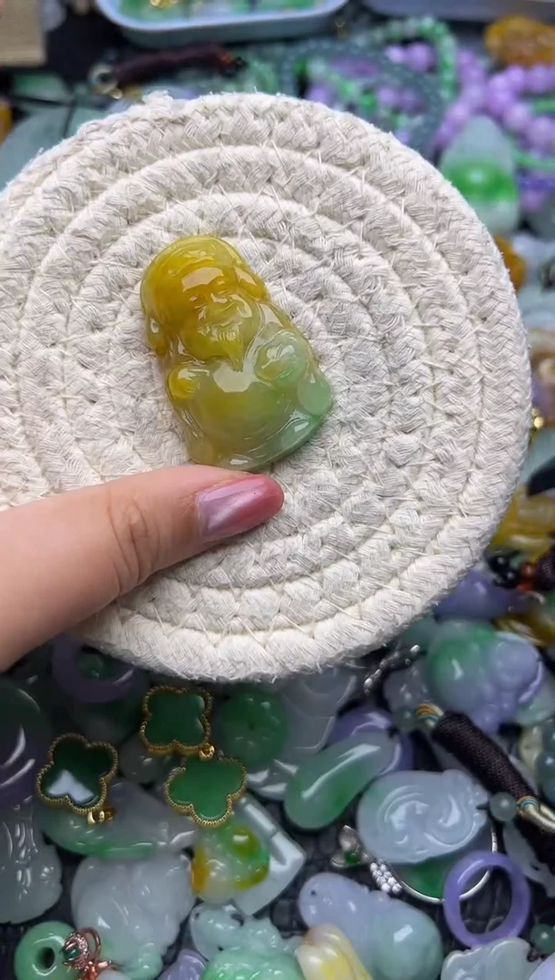 颈饰未镶嵌翡翠天然缅甸翡翠吊坠