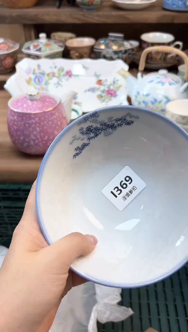 瓷片等****姐         369