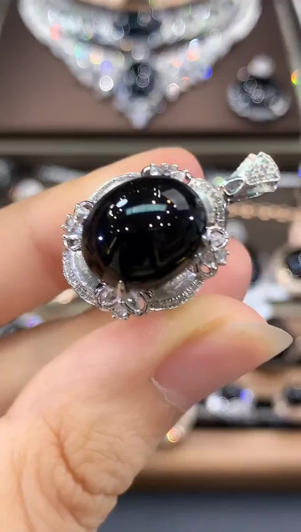 18K金镶嵌戒指翡翠C177