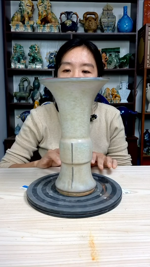 经典精美复古风格瓷器
