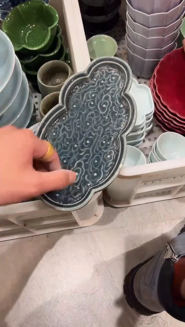 微瑕商品，介意勿拍 ②