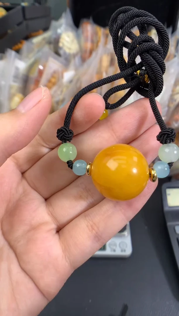 蜜蜡未镶嵌珠宝奇石1