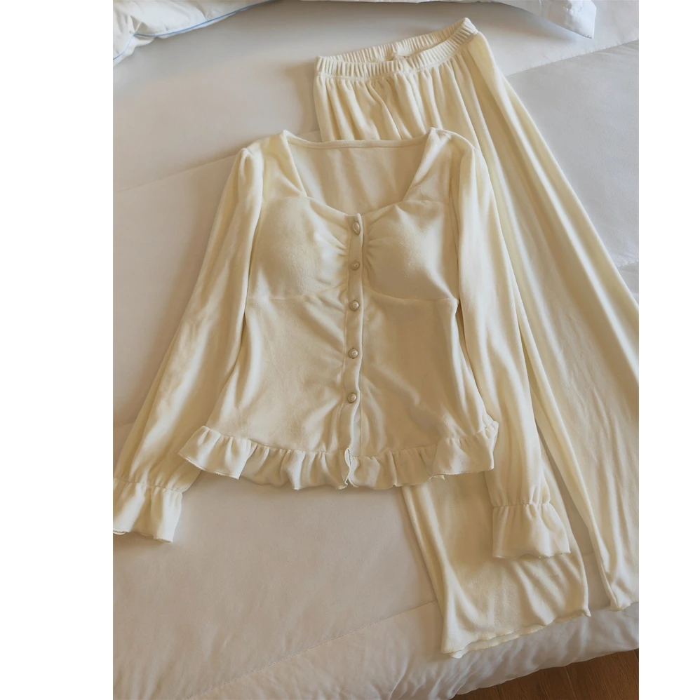 PENNSBIA宾西比亚秋冬季海岛绒睡衣女带胸垫保暖纯欲风家居服套装