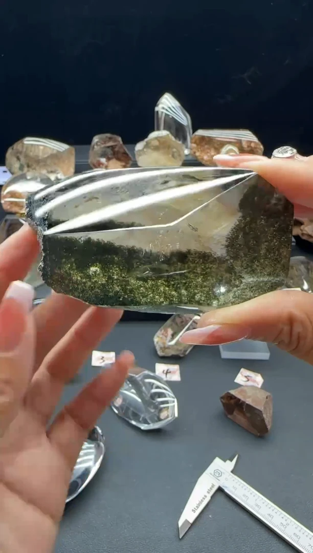 未镶嵌水晶大型摆件（非配饰）天然水晶摆件