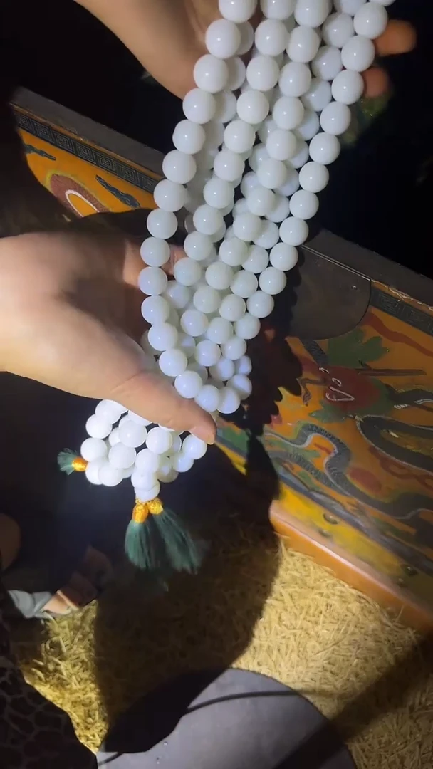 和田玉未镶嵌挂件冷白色项链带流苏