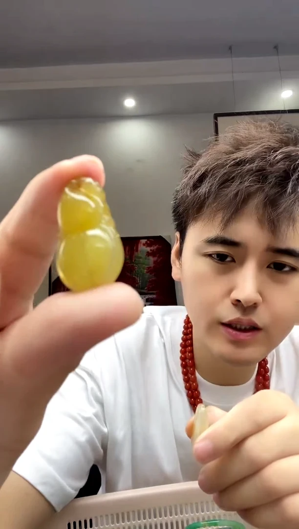 玛瑙/玉髓颈饰未镶嵌葫芦吊坠