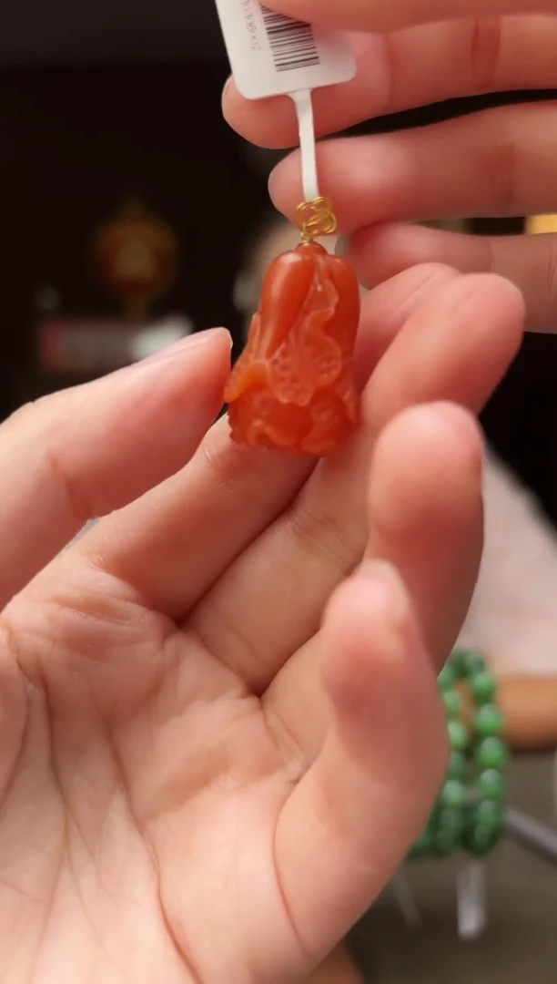 未镶嵌南红玛瑙把件Q26- 白菜巨聚来