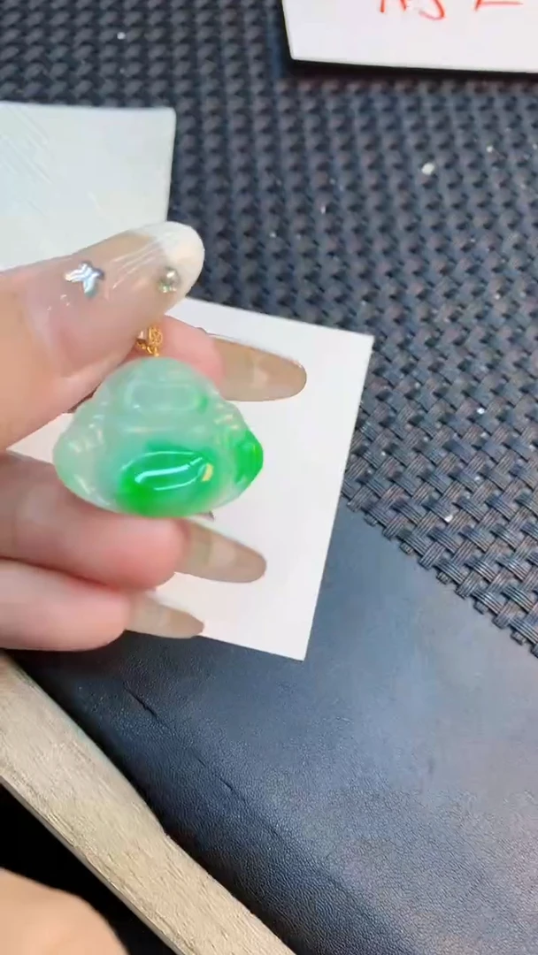 翡翠18K金镶嵌吊坠(不含链)1