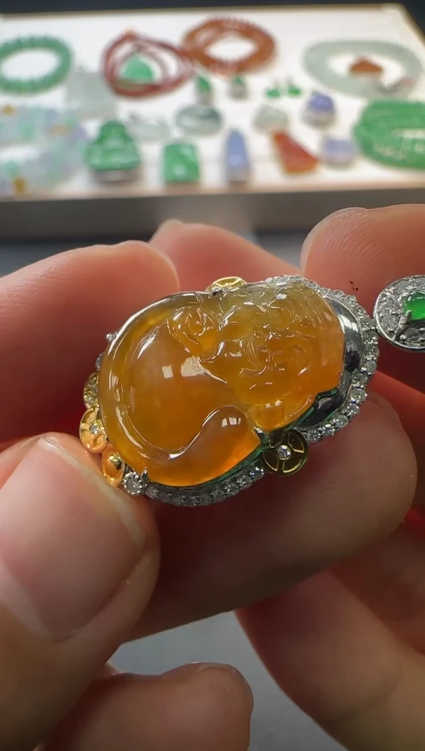 【闪购商品】翡翠颈饰18K金镶嵌不退不换 无鉴赏期