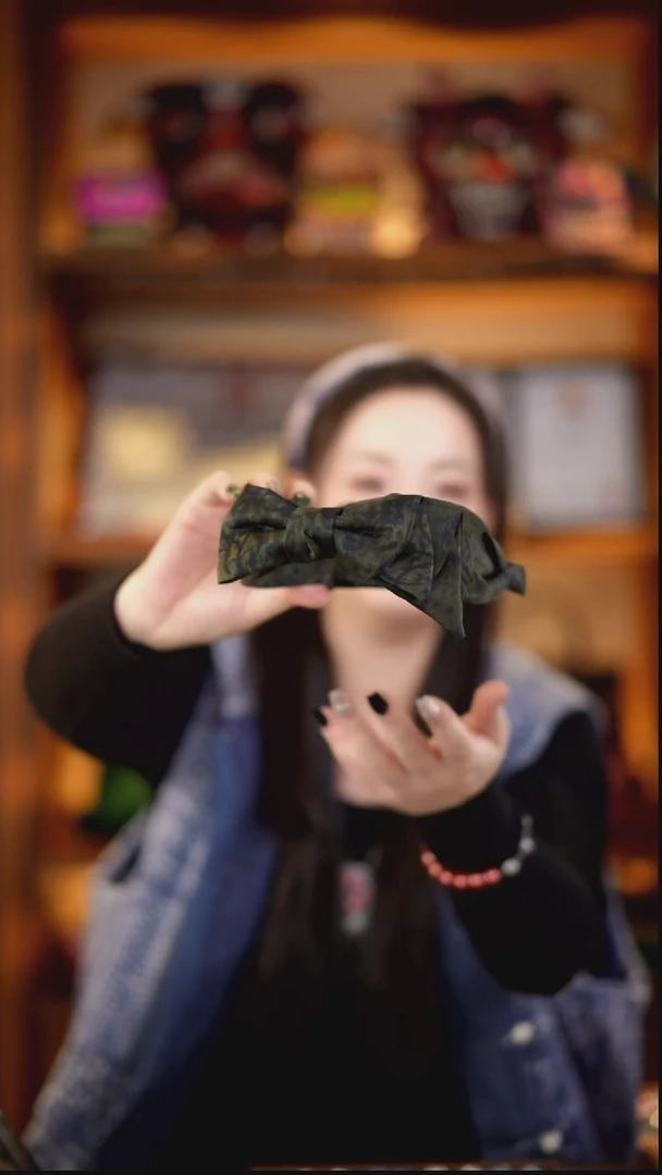 刺绣私人定制苗族手工D922