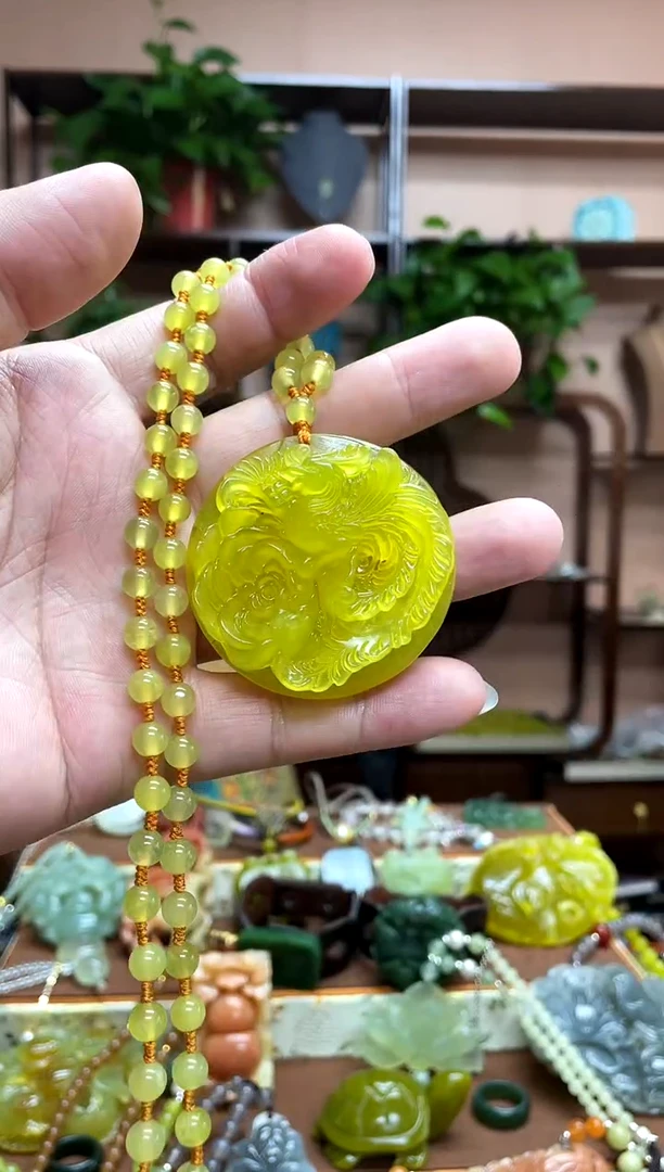 未镶嵌岫玉吊坠·