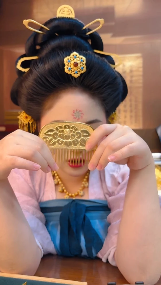 无925银纯银镀金 牡丹发梳/件