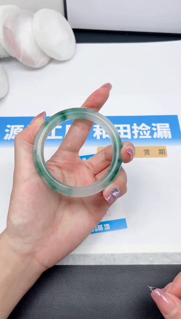 未镶嵌手镯石英质玉31-65