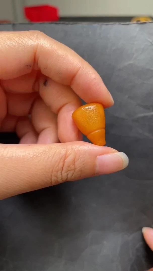 蜜蜡吊坠(不含链)未镶嵌100
