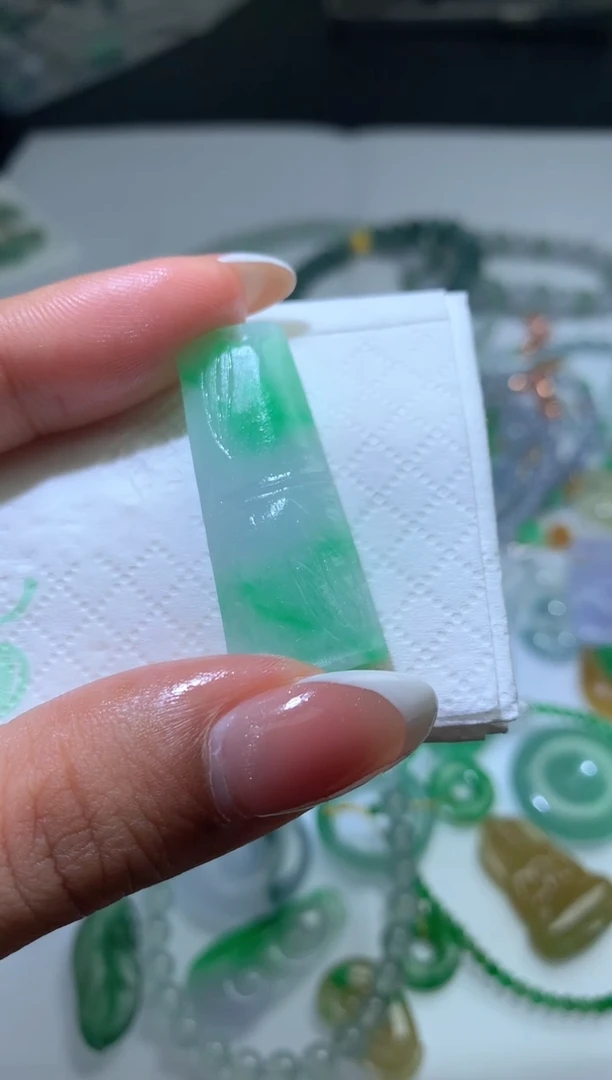 未镶嵌定制翡翠毛货