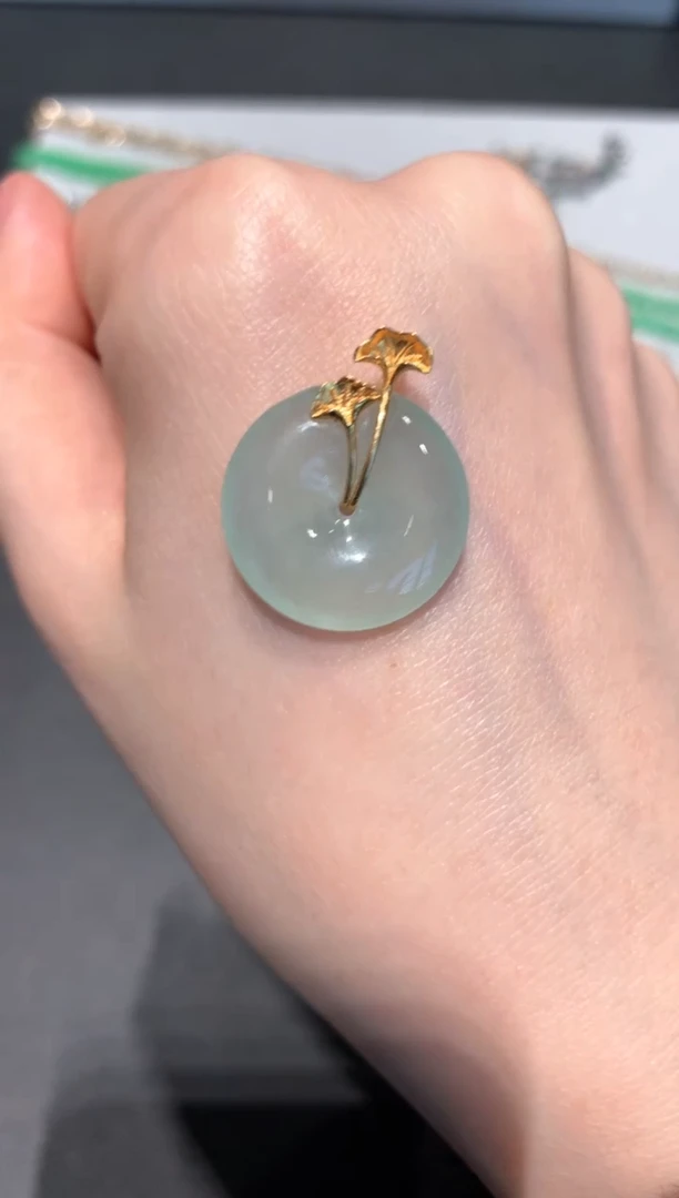 【闪购商品】翡翠吊坠(不含链)18K金镶嵌A84-1200