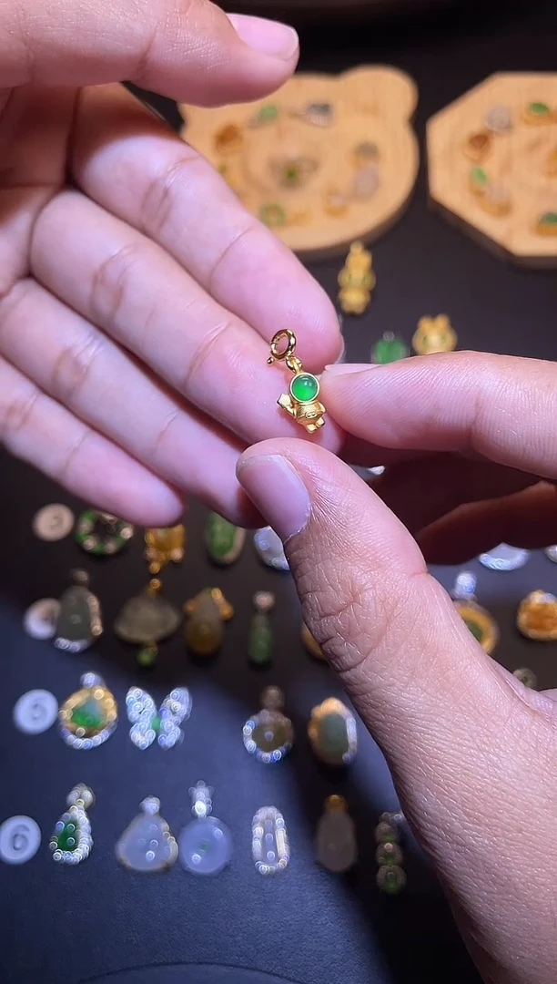 吊坠(不含链)银S925镶嵌翡翠1