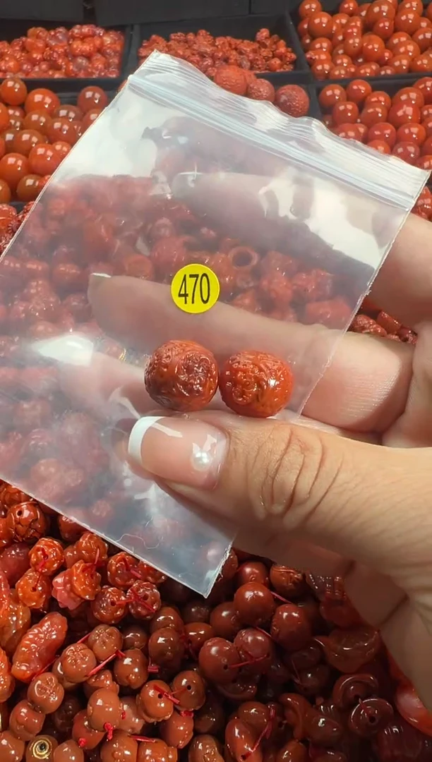 颈饰未镶嵌南红玛瑙1