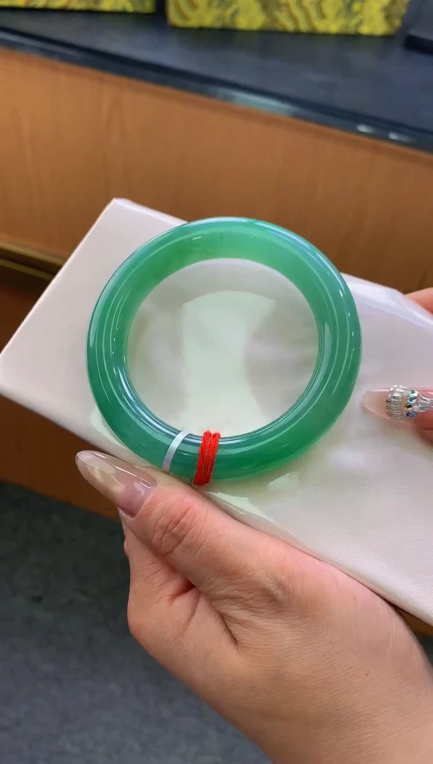 未镶嵌手镯翡翠-F144-圆条57.3-全款112万-定金2万