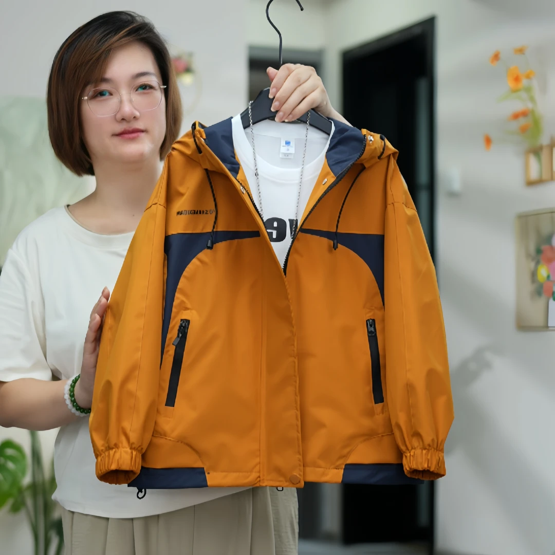 男童秋季户外冲锋衣春秋中大童外套运动时尚外套