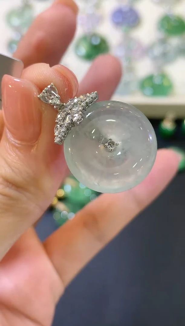 吊坠(不含链)18K金镶嵌翡翠a31