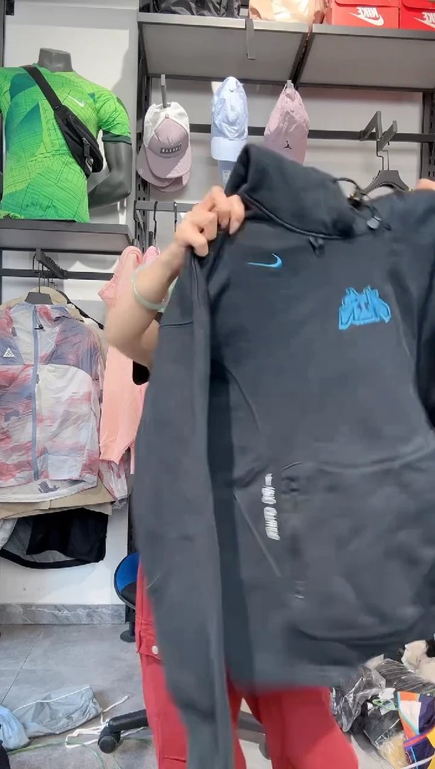 1804  编码 瑕疵款直播间过款为准 尺码