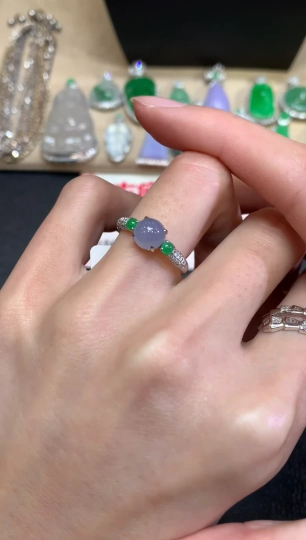 【闪购商品】翡翠戒指18K金镶嵌蛋面【无服务费】